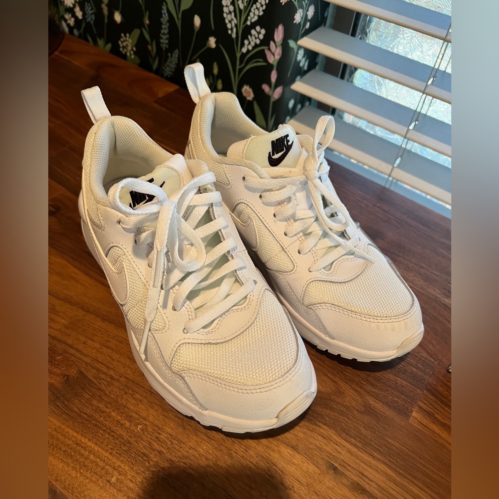White Nike shoes